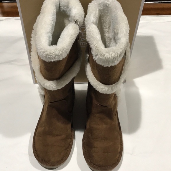 Girls Chestnut Michael Kors boots.  Size 2 - Picture 8 of 8